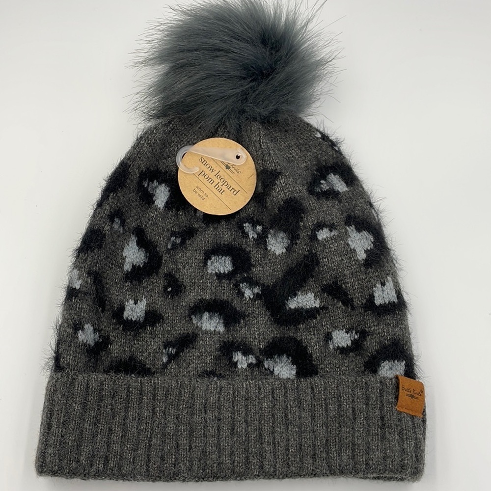 NWT Britt’s Knits Beanie Snow Leopard with Pom Dark Gray - Picture 1 of 6